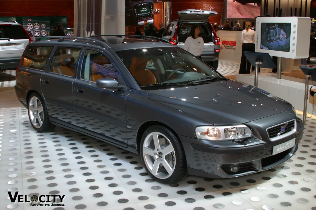 2004 Volvo V70 R