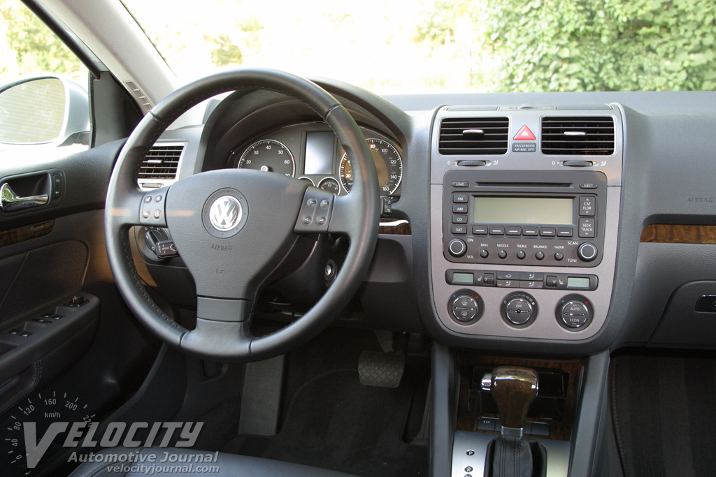 2005 Volkswagen Jetta Sedan Instrumentation