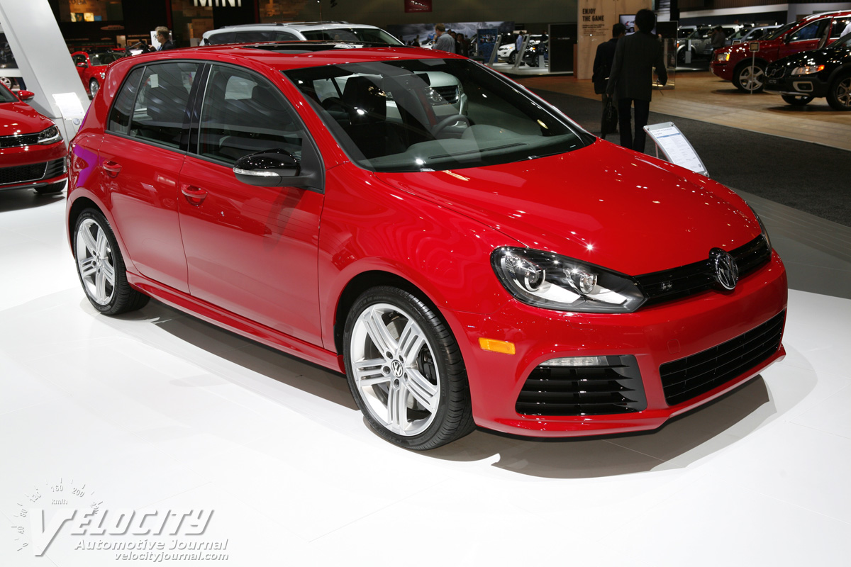 2012 Volkswagen Golf R 5d
