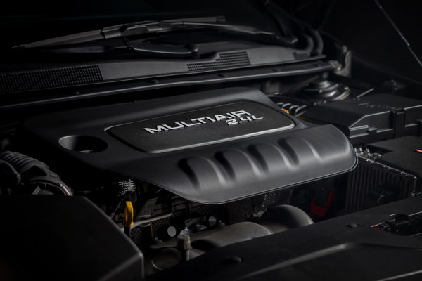 2015 Chrysler 200 Engine