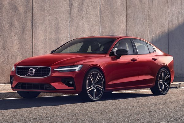 2019 Volvo S60 R-Design