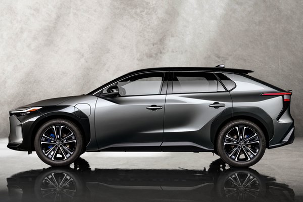 2021 Toyota bZ4X BEV
