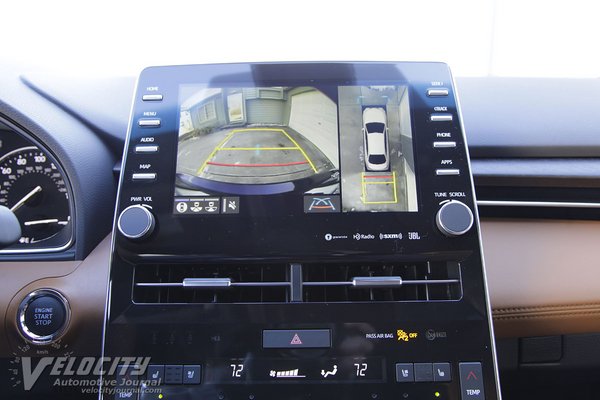 2021 Toyota Avalon Limited AWD Instrumentation