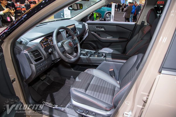 2025 Nissan Rogue Rock Creek Interior