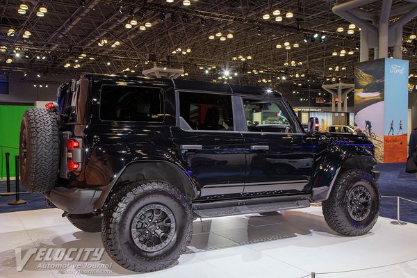 2025 Ford Bronco 4d