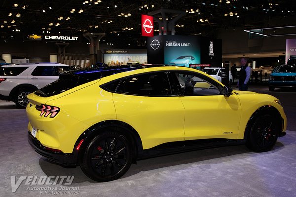 2025 Ford Mustang Mach-E