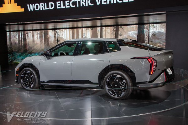 2026 Kia EV4