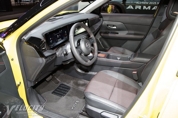 2025 Nissan Kicks Interior