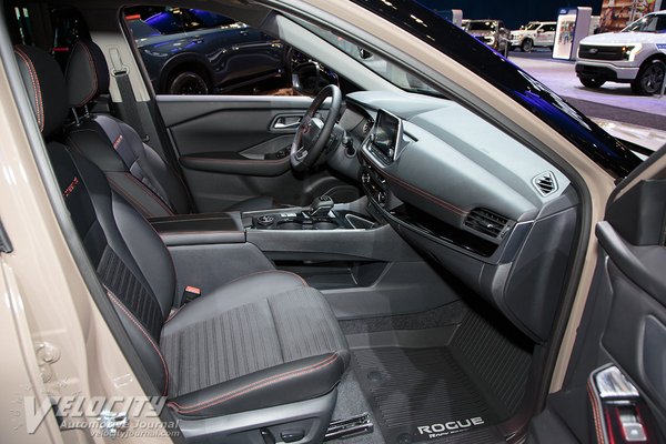 2025 Nissan Rogue Rock Creek Interior
