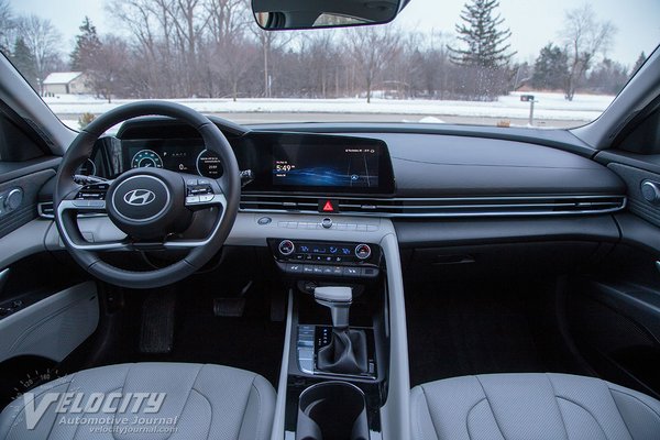 2025 Hyundai Elantra Hybrid sedan Interior