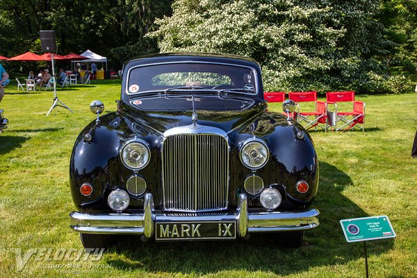 1959 Jaguar Mark IX Sedan