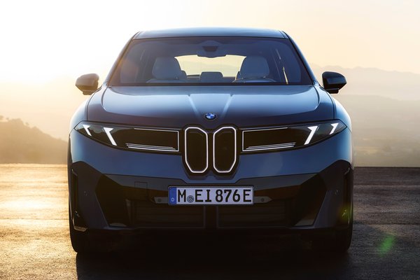 2026 BMW iX3