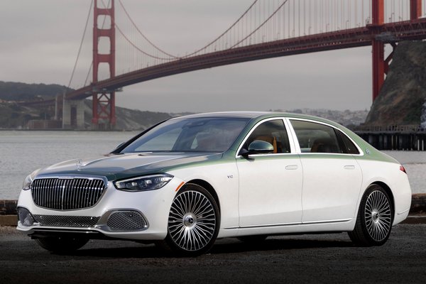 2026 Mercedes-Benz Maybach S 680 Edition Emerald Isle