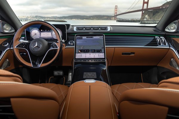 2026 Mercedes-Benz Maybach S 680 Edition Emerald Isle Interior