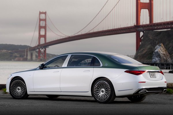 2026 Mercedes-Benz Maybach S 680 Edition Emerald Isle