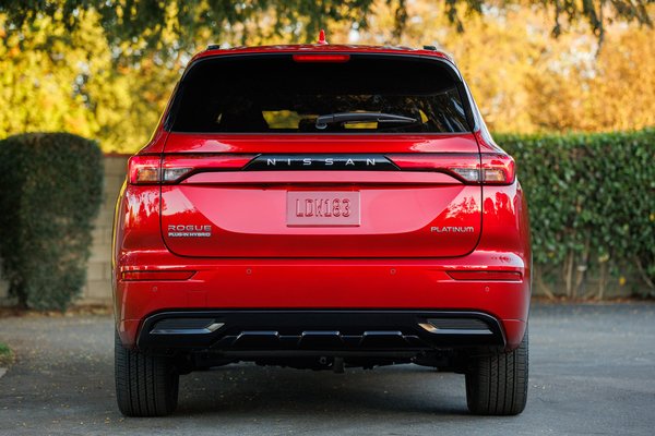 2026 Nissan Rogue PHEV Platinum