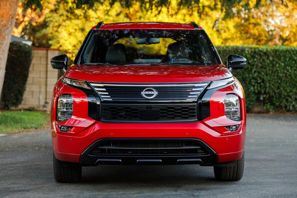 2026 Nissan Rogue PHEV Platinum