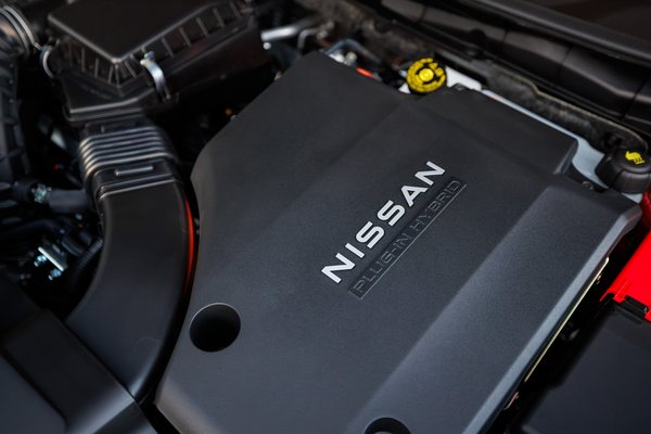 2026 Nissan Rogue PHEV Platinum Engine