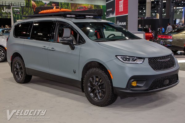 2025 Chrysler Pacifica Grizzly Peak