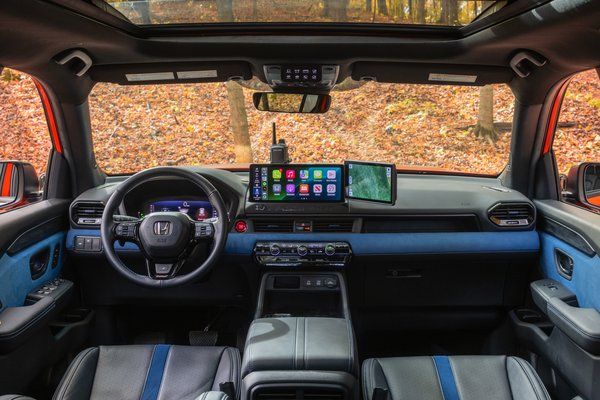 2025 Honda Passport TrailSport HRC Concept Interior