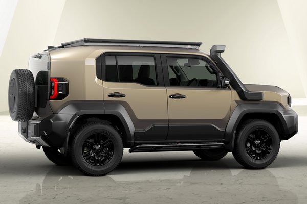 2025 Toyota Land Cruiser FJ