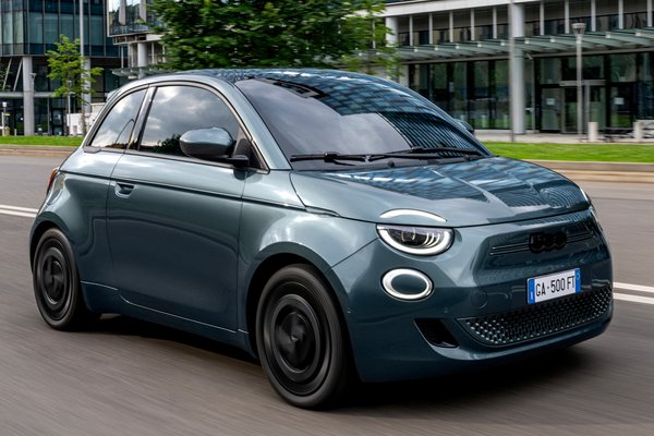 2025 Fiat 500e Giorgio Armani Collector's Edition