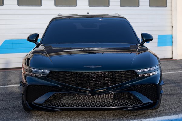 2025 Genesis G90 Wingback