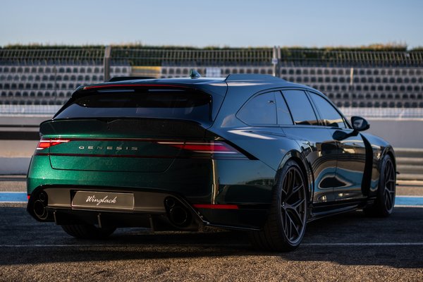 2025 Genesis G90 Wingback