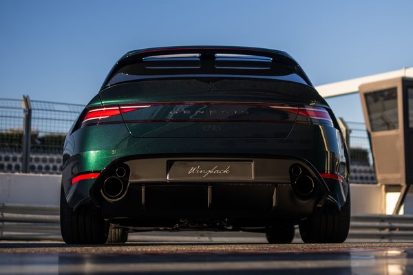 2025 Genesis G90 Wingback