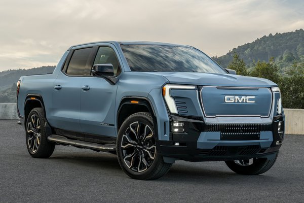 2025 GMC Sierra EV Denali