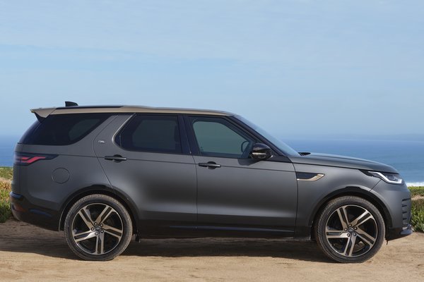 2026 Land Rover Discovery Tempest