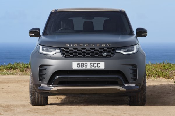 2026 Land Rover Discovery Tempest