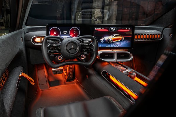 2025 Mercedes-Benz Concept AMG GT XX Instrumentation