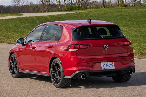2025 Volkswagen Golf GTI Autobahn