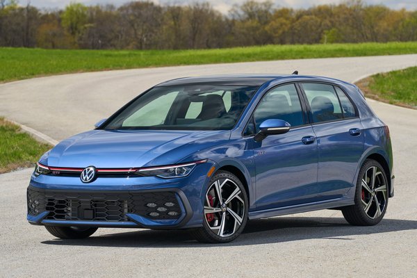 2025 Volkswagen Golf GTI SE