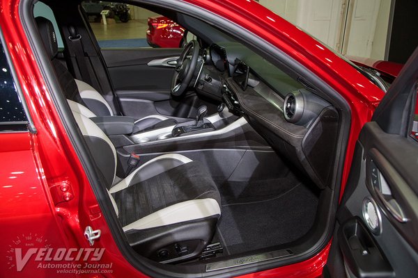 2026 Alfa Romeo Tonale Interior