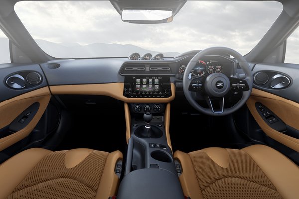 2026 Nissan Fairlady Interior