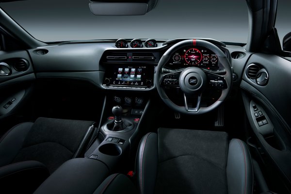 2026 Nissan Fairlady Interior
