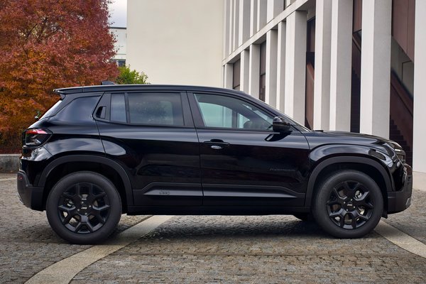 2026 Jeep Avenger Black edition