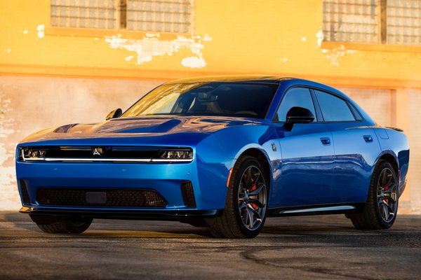 2026 Dodge Charger Daytona 4d Scat Pack Plus