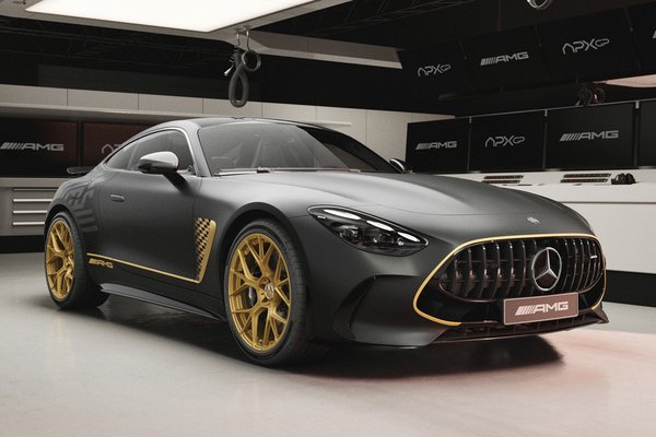 2026 Mercedes-Benz AMG GT 63 APXGP Edition Coupe