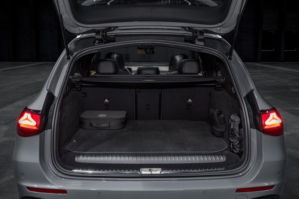 2026 Mercedes-Benz E-Class AMG E 53 HYBRID Wagon