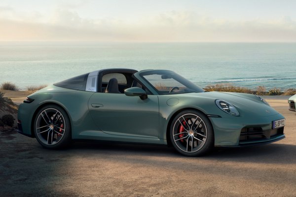 2026 Porsche 911 4S Targa