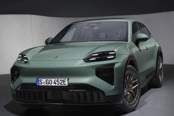 2026 Porsche Cayenne Turbo Electric