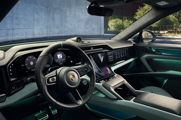 2026 Porsche Cayenne S Electric Interior