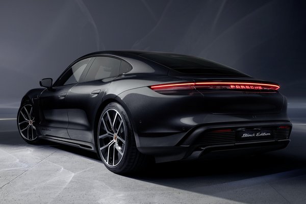 2026 Porsche Taycan Black edition