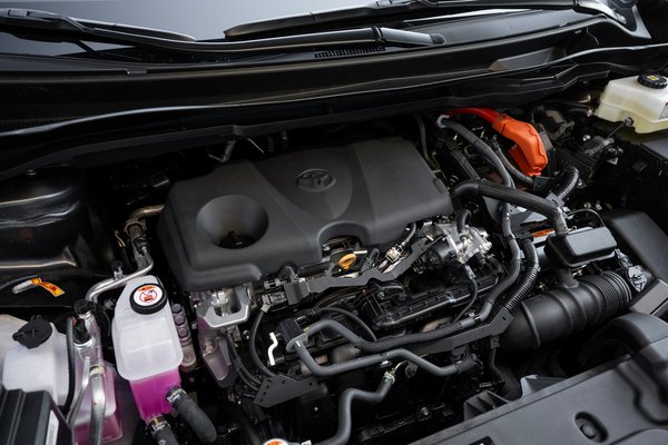 2026 Toyota Sienna Woodland Engine