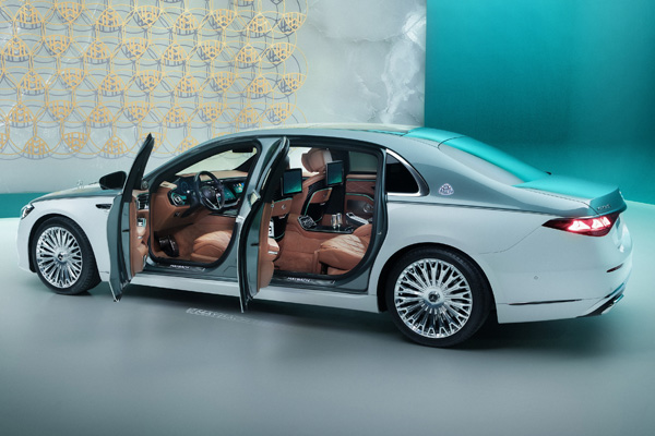 2027 Mercedes-Benz S-Class Maybach