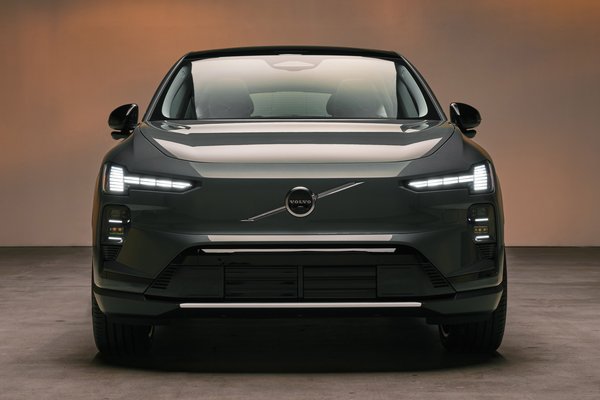 2027 Volvo EX60